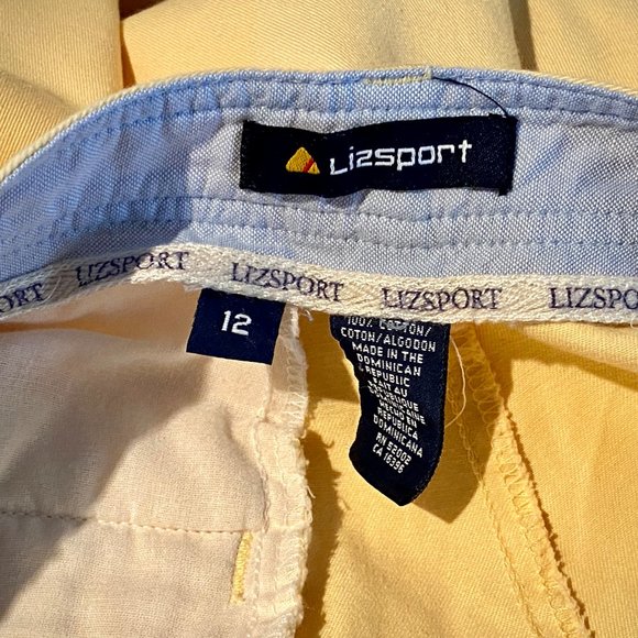 Vintage High Waist Bermuda Mom Shorts 30" Waist - Picture 5 of 10